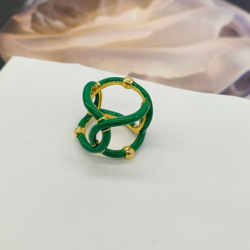Ch*el rings